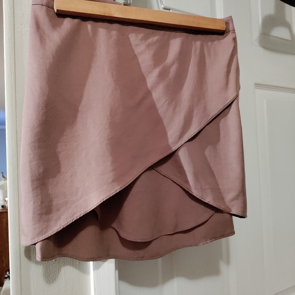 Gentle Fawn, size small, cool pink taupe tulip skirt - Picture 2 of 6